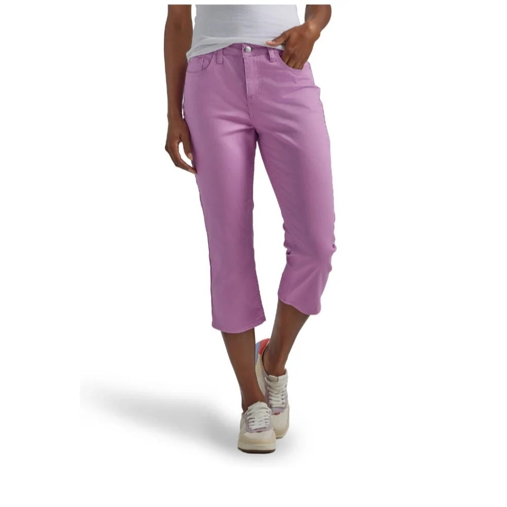 Lee Women's Size 22M Mid rise Capri Pansy